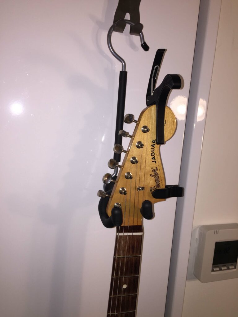 The Guitar Hanger -1001, Original Closet Review