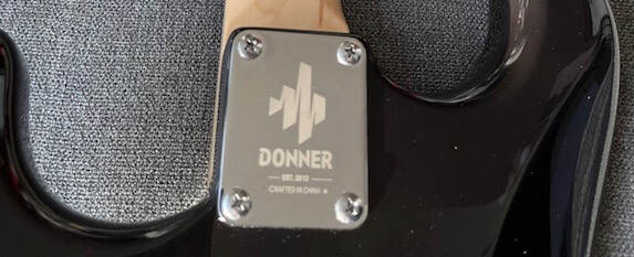 donner_dst_400_guitar_neck_plate